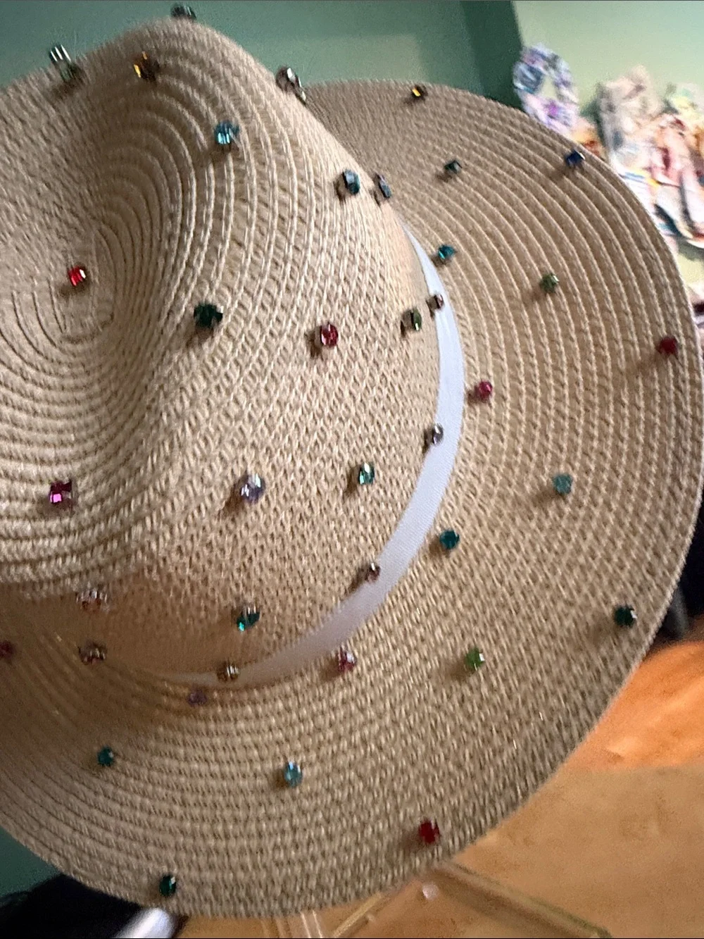 Beige Straw Sun Hat with Multicolor Bead Accents from  display picture 3